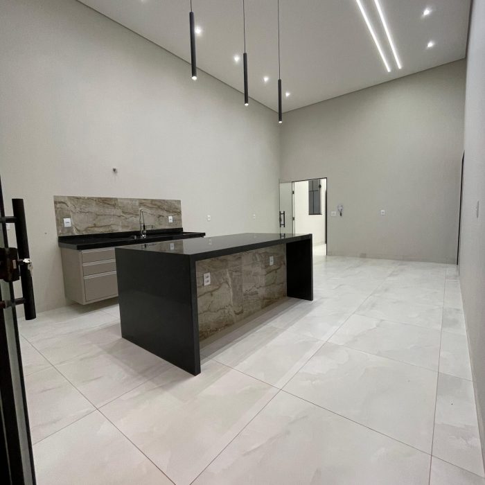 WhatsApp Image 2025-08-18 at 09.12.30 (1)