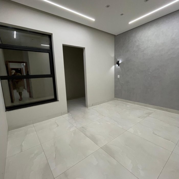 WhatsApp Image 2025-08-18 at 09.12.37 (1)