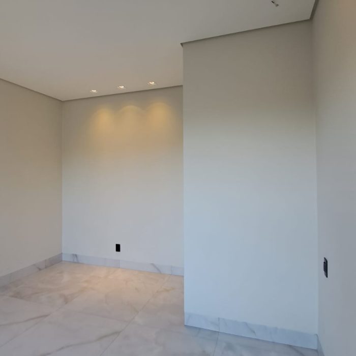 WhatsApp Image 2025-08-29 at 13.24.22 (1)