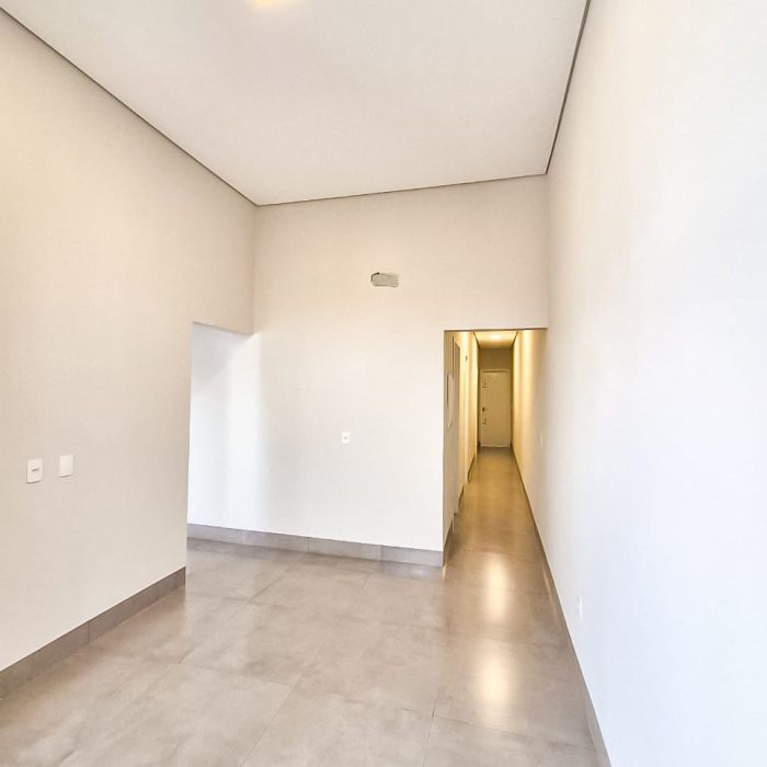 WhatsApp Image 2025-09-23 at 14.54.16 (1)