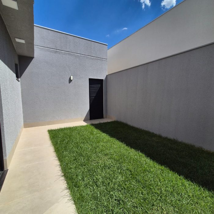 WhatsApp Image 2025-10-24 at 15.28.05