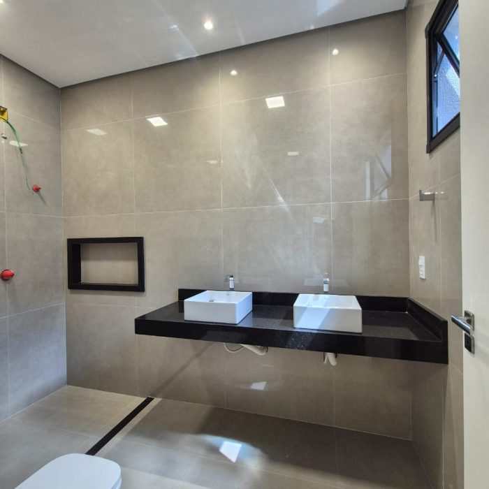 WhatsApp Image 2025-10-24 at 15.28.07