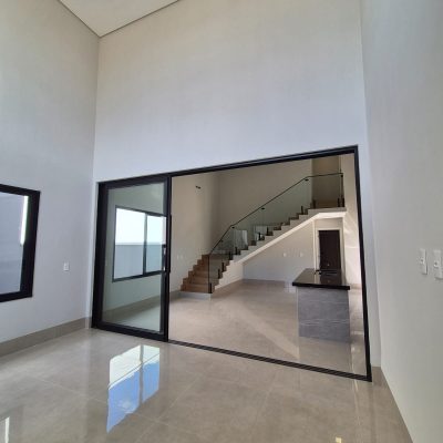 WhatsApp Image 2025-10-24 at 15.28.11 (4)