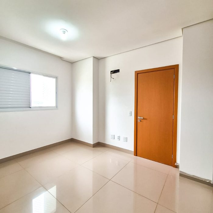 WhatsApp Image 2025-11-18 at 10.48.36 (2)