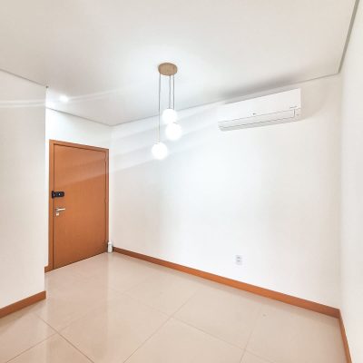 WhatsApp Image 2026-04-08 at 09.33.42 (1)